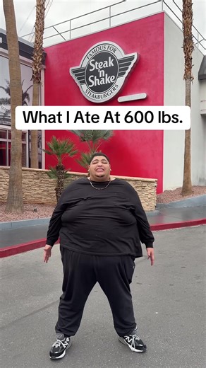 Indulging in Steak and Shake: A Mukbang Experience