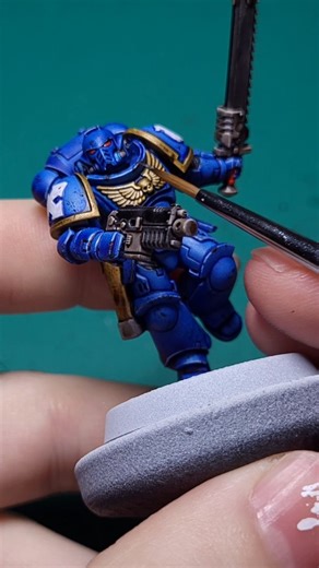 Alchemist Models on Instagram: "Throwback to last month Ultramarines tutorial. I was incredibly happy with the results of speedpaint on the flat panels of the armour, so I need to dig out some more generic marines and paint some more chapters that have been requested! . This tutorial and PDF guide are both available on my Patreon (link in bio) . #warhammer40k #minipainting #speedpaint #ultramarines marines"