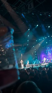 rascal flats concert last night and he did amazing this is one of my favorite songs. Thank you all for the love and the support always #reelsfypシ #sahmsoftiktok #fypreels #reelsfacebook #momlife #momof6 #vlog #mom #explore | Joesmarie Parnell