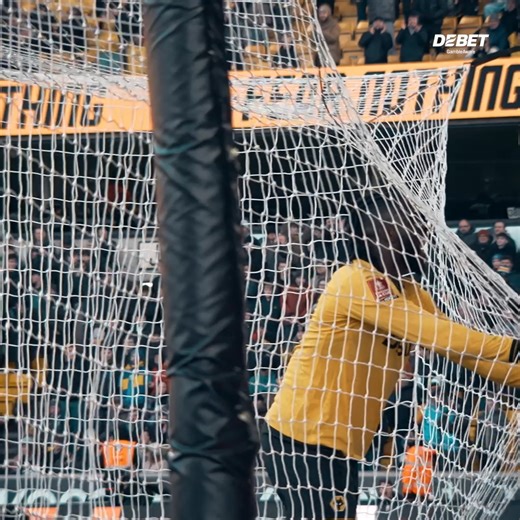 Mane ➡️ Wolfe ➡️ Tolu | Wolverhampton Wanderers FC