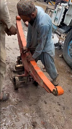 Truck spring suspension repairing #youtubeshorts #foryou #shortsfeed