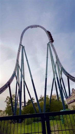 Experience the Thrill: Launch from 0-80mph in 1.9 Seconds on STEALTH at THORPE PARK
