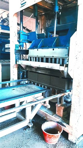 Blocks built on precision۔ #smartblockline #concreteblocks