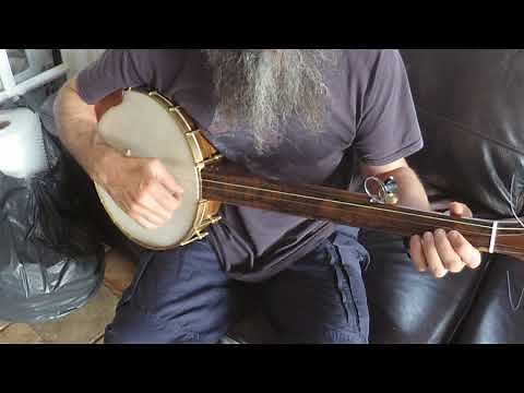 Fretless Clawhammer Banjo