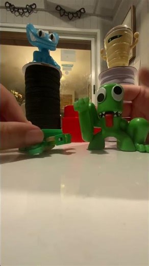 I have a tongue ? 👅 talking turtle interviews 1️⃣ ￼