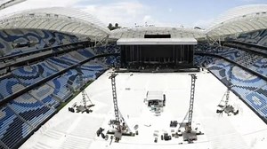 How Allianz Stadium goes from hosting a concert to a footy game in two days