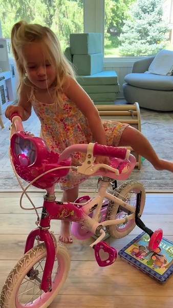 From Training Wheels to Independence: How to Teach Your Child to Ride a Bike