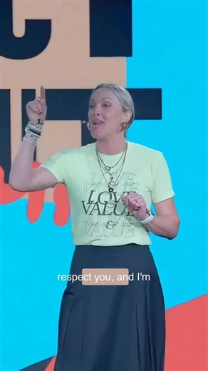 Page Crawford Fehling on Instagram: "When I see fellow speaker friends out hitting big stages or booking a dream client or event I’m always like, “Dang, good for them!” AND… Let’s be real, I’m also like, “Dang, I want to do that too!” Does anyone pop into your mind when you think of someone who inspires you and also who you kinda want to beat at something?! BE HONEST. You know you do… 😉 I don’t care what industry you’re in, it is SO GOOD to know and see and be inspired by people who are 