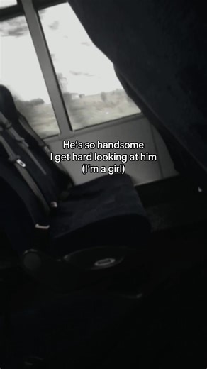 Love Story on the Bus: A Girl's Encounter