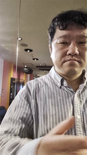 カラオケ動画、1591曲目の今日は、田原俊彦さんの「堕ちないでマドンナ」です😃この曲は、トシちゃん、22枚目のシングルとして、1985年に発売され、オリコン3位、ザ・ベストテン、ザ・トップテンでは2位を記録しました😃この曲も良い曲なので、CDなどで聴いてみて下さい😃
