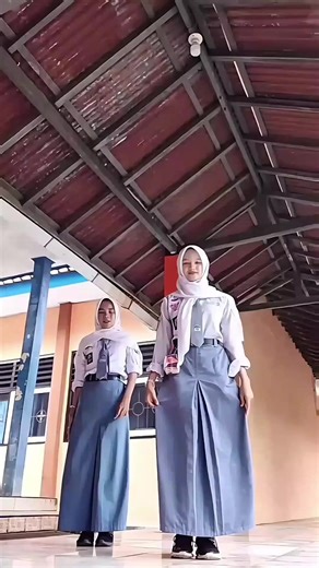 Rude Dance Trend Tutorial with @ayaa