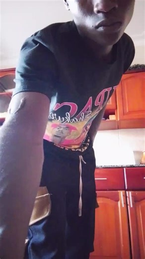 m (@m4133552)’s videos with Mamacita by alien skin - R A M Z E Y H A M