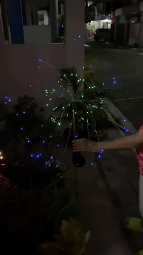 DITO SA LAZADA MABIBILI: https://s.lazada.com.ph/s.vtL6N?cc Solar Firework Light Christmas Lights Waterproof 90/120/150 LED Outdoor Decoration For Garden Holiday Wedding Party New Year Decoration | Everything but budol finds
