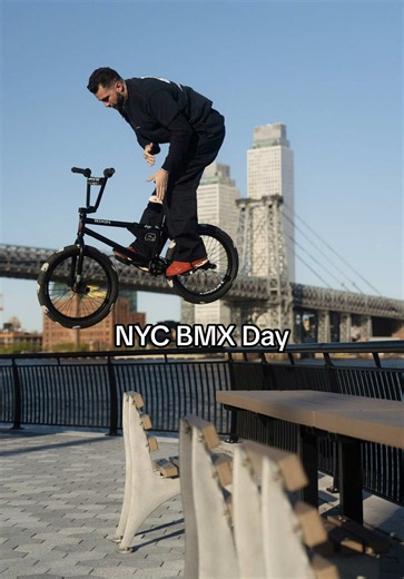 The best days riding BMX in NYC with the crew 🗽 #bmx #bike #bikelife #nyc