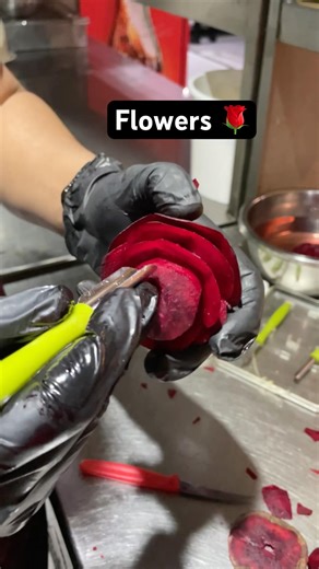 How to carve vegetables into flowers 🌹#flowers