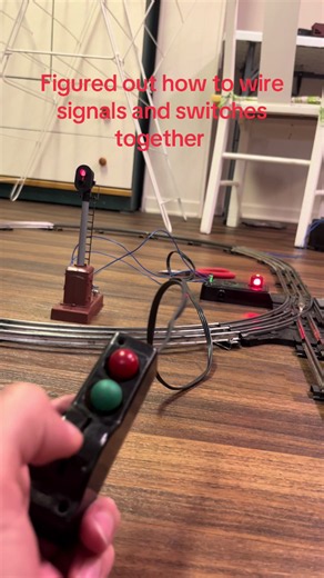How to Wire Lionel Signals and Switches Together (O Gauge Postwar)
