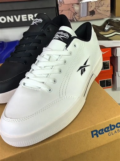 Reebok Slice 🔥 Simple. Clean. Comfortable. 💯 #ReebokSlice #Reebok #NivexSneakers #accraghana🇬🇭 #Bestseller