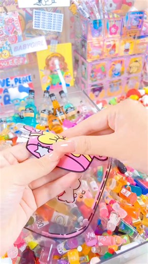 I do love the big alcohol bottles 😘#resincharms #mini #Minecraft #miniature #DIY #minibottles #charms | Mini Bottles & Food