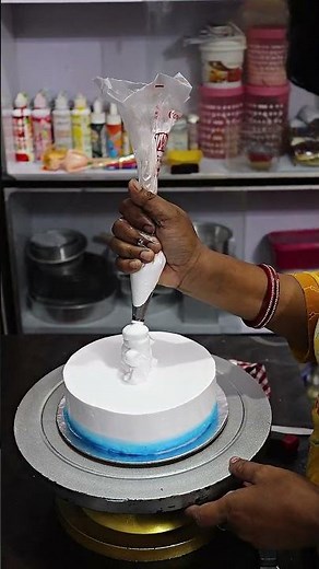 Perfect Cake Icing Tutorial 🎂 | Easy Cake Decoration for Beginners | Bakery Style Cake at Home