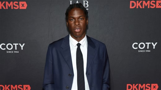 Daniel Caesar performs 'Son of Spergy' tracks on NPR's 'Tiny Desk'