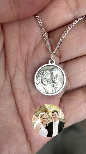 ✨ Celebrate Your Love with a One-of-a-Kind Keepsake ✨ A 925 sterling silver couple’s portrait pendant, crafted to capture your unique bond. Send a photo of you and your loved one, and I’ll create a timeless piece that tells your love story. 📩 Start your custom design today and carry your connection close to your heart! #CustomJewelry #MemorialJewelry #couple’snacklace #MemorialGift #anniversarygiftCharm #weddingGift #SilverPortrait