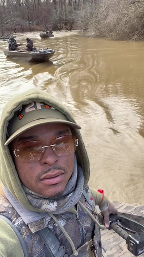 Missing half our crew. Aubrey and I holding it down until then. #fyp #foryou #foryourpage #duckhunting #duckhunt