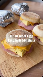 🍳 Ham and Egg English Muffins 🍳 🤫 The secret to this yummy breakfast muffin is the addition of cottage cheese to the egg mixture which makes it nice and fluffy and adds some extra protein, perfect for a grab and go brekkie. Make a batch on Sunday and have breakfast sorted for the week ahead! ✅ Here’s the recipe if you want to try them this weekend; 🍳INGREDIENTS (makes 6 muffins) • 6 eggs • 250g cottage cheese • ½ tsp salt • ¼ tsp white pepper • 2 Tbsp parsley, chopped • 6 English muffins • 1
