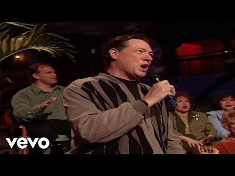 Bill & Gloria Gaither - He Will Remember Me [Live] ft. Squire Parsons, Lillie Knauls