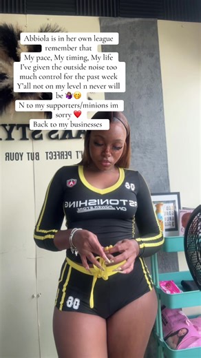 N with that said y’all have to pay for my attention n time cause it ain’t free. Continue to group up n project ur life onto me I promise u your talking to a wall 🙂‍↕️