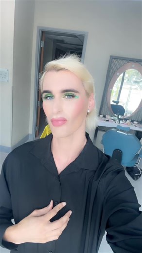 Wicked-Inspired Eye Shadow Tutorial for Crossdressers