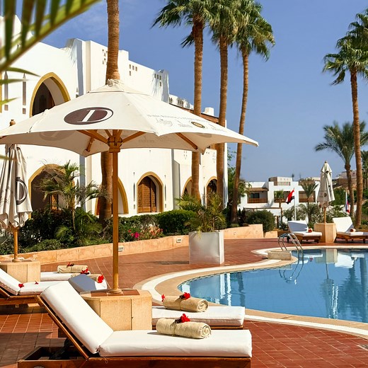 13K views · 202 reactions | The Prestige Pool is your exclusive retreat, where perfection is reflected in every detail, from the crystal-clear water to the relaxing atmosphere. Immerse yourself in a pure luxury experience! ‍♂️✨ #dominatravel #happinessisyourfreetime #relax #LuxuryResort #luxurylifestyle | Domina Coral Bay Resort, Diving, Spa & Casino | Facebook