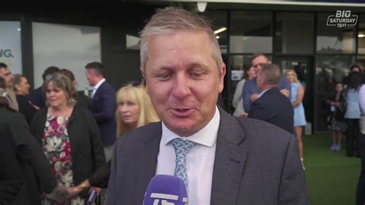 "Makes me feel bloody good actually" Stephen Marsh Breathtaking. Oh Well Written, you make us all smile. Aidan chats to the the winning trainer Marsh Racing. What a story on Trackside 1 and trackside.co.nz Ellerslie | New Zealand Bloodstock | TAB | WorldPool | Trackside NZ