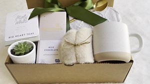 Purple Birthday Gift Box for Women, Luxury Gift Box for Her, Birthday Gift Boxes for Daughter, Thank You Gift for Coworkers, Gift for Boss - Etsy