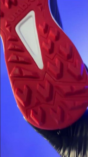 Chuteira Society Umbro Neo Comfort