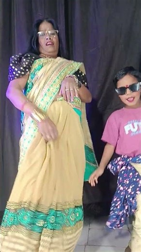 kab daen hilela hilela kamar tohar lahe lahe hillela