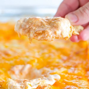 370K views · 369 reactions | BUFFALO CHICKEN DIP! Super easy and a party must... the pan completely disappears every time I make it! FULL RECIPE: https://www.browneyedbaker.com/buffalo-chicken-dip-recipe/ | Brown Eyed Baker | Facebook