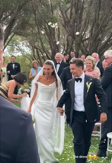 Beautiful Wedding Dress Styles for Brides