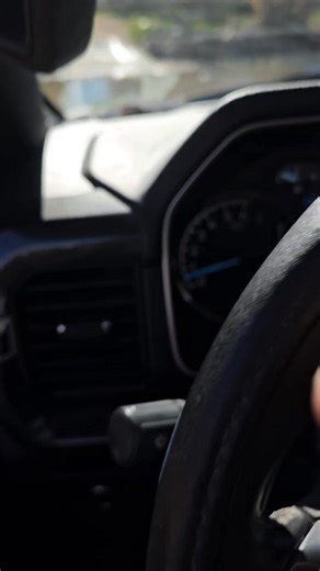 This route is a hidden gem. Beautiful horse ranch east Tucson . We happen to service both pools on a one owner properties so we get this cool scenic route 😎 #Nuwaves #tucsonarizona #poolservicetech | Nu Waves Pool Services