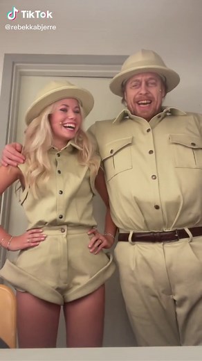 Glæder mig som en sindsyg til vores præmier af musicalen “Jungledyret Hugo” imorgen, hvor jeg spiller Simone🐒🎭🍿 skal du ind og se den? #fyp