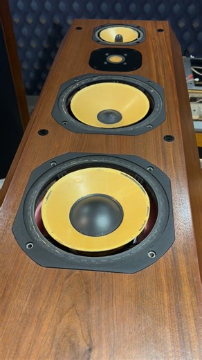 Ged Workshop hi-fi on Instagram: "JM Lab onyx 713k2 restauration partie 2 #focal #jmlab #vintagehifi"