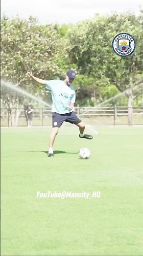 Pep Guardiola 1v1 With Rodri! INSANE Man City Training Moment 🔥