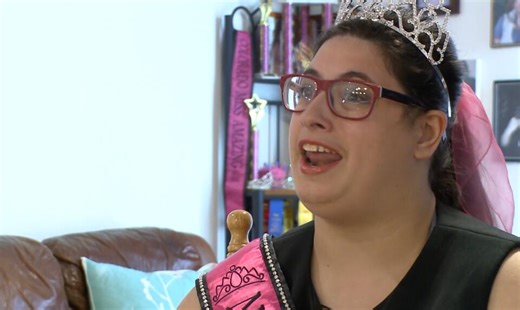 Colorado woman wins Miss Amazing, pageant for women and girls with disabilities - NewsBreak