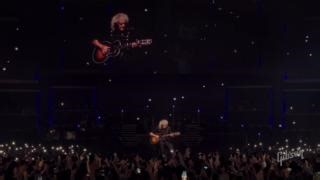 5.4K views · 196 reactions | フレディの魂は今もステージの上で生き続けています。時を超え、ブライアンが奏でるメロディーが再びふたりを結びつけます。宇宙への探究心と、音楽への深い愛が形になった特別な一本です。 Brian May SJ-200 12-String https://ow.ly/qjF950V3gRm #BrianMay #FreddieMercury #gibson #ギブソン | Gibson | Facebook