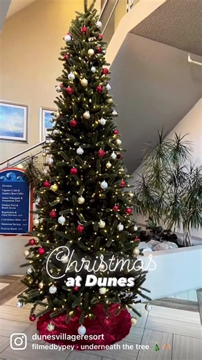 We've got all the holiday feels at Dunes! 🎄🎁 | Dunes Village Resort