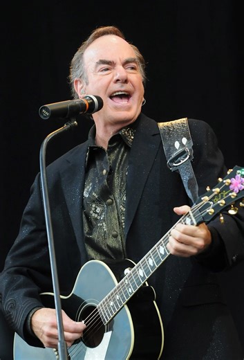 Neil Diamond's 10 best songs to go along with 'Song Sung Blue' movie