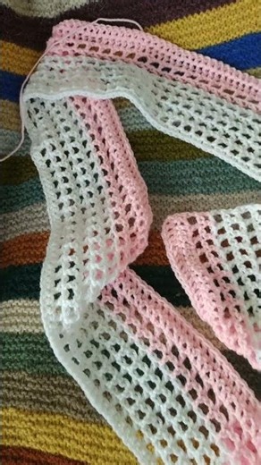 #Beautiful #Stripy #Mesh #Scarf #Pattern | #Free #Summer #Crochet #Guide on #Ravelry by ANA VANILA