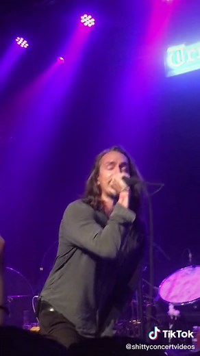 Incubus Live Performance of 'Pony' at Troubadour, Los Angeles