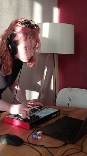 Melodic techno with akai apc key 25 in Ableton live #liveperformance #technojam