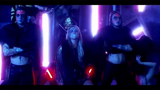Kesha-Take It Off（第二版MV）