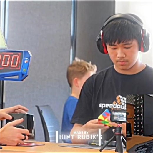 Pyramid cube solving world record [1.15] #rubikscube #worldrecord #viral